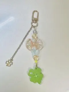 Item thumbnail for item 979b3c04-888d-436b-addc-87f716f7264f