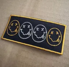 【アイロンワッペン】 刺繍　ワッペン　スマイル　新品　送料無料