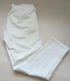 ホワイト スリムフィットパンツ サイドポケット付き
