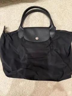 ロンシャン　黒いナイロンハンドバッグ　中サイズ