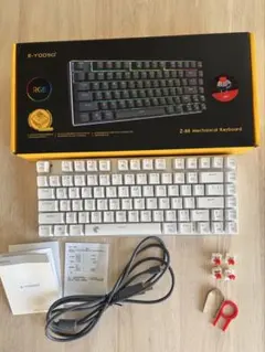 e元素　z88ゲーミングキーボード　赤軸　81キー ホワイトのサムネイル