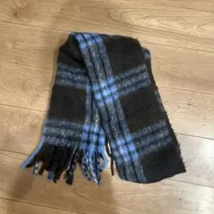 茶と水色チェック柄　柔らかいウール風のフリンジ付きマフラー