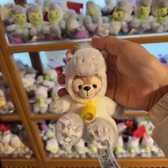 上海ディズニー新作　午年　ダッフィーぬいぐるみキーチェーン