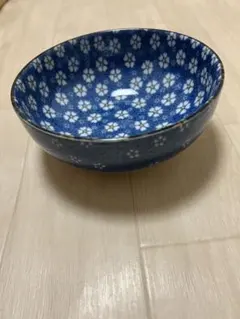 青色花柄陶器　器　中サイズ