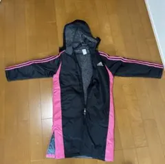adidas フード付きロングコート 黒/ピンク
