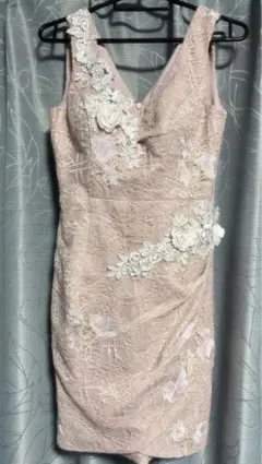 an 立体フラワー　レース　ドレス