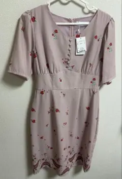 新品タグ付き‼️ CHAPON×dazzlinストレートワンピース Mサイズ