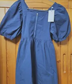 【新品】Bonjour sagan★スクエアネックパフスリーブブラウス☆ネイビー