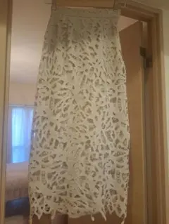 rienda ベージュレースタイトスカート