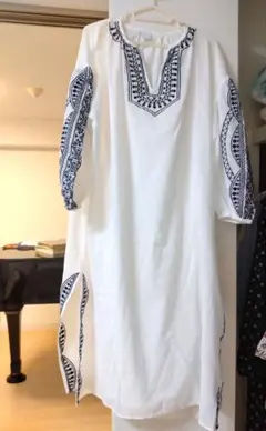 アーバンリサーチ刺繍ワンピース