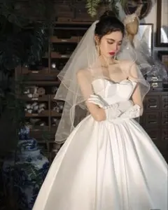 【美品】ウェディングドレス　ベール シンプル ウェーブタイプ