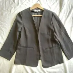 NATURAL BEAUTY BASIC ノーカラージャケット　洗える　グレーM