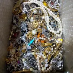 まとめ売り☆S65☆アクセサリー色々約1.5kg ジャンク含む　ネックレスなど まとめ売り☆S65☆アクセサリー色々約1.5kg ジャンク含む ネックレス