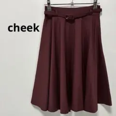 cheek チーク　バーガンディ 膝丈　フレアスカート ベルト付きのサムネイル