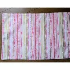 ストライプ模様のランチョンマット