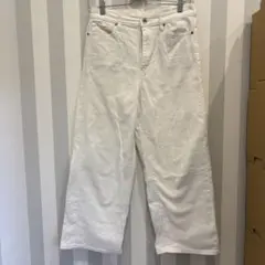 UNIQLO ユニクロ　ハイライズワイドフィットクロップドジーンズ 926