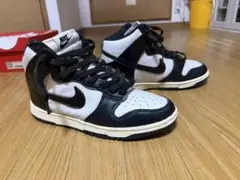 Wmns Dunk High ‘Vintage Black’