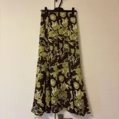 花柄フレアロングスカート