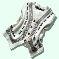 【Meridian】レトロ立体フルーツ刺繍 ニットベスト アイボリー