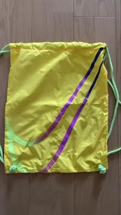 新品未使用　NIKE トラック＆フィールド バッグ イエロー　シューズ袋