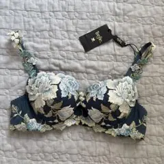 ワコール　トレフル　花柄刺繍 ブラジャー ネイビー