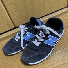 ニューバランス スニーカー