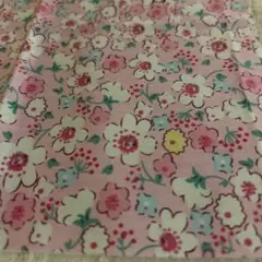 15 花柄プリント生地 綿 ピンク25✖️25