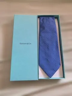 Tiffany & Co. 青いドットネクタイ 新品未使用 箱付きのサムネイル