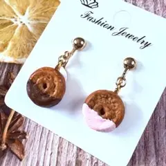 チョコ&ストロベリーチョコファッションイヤリング　樹脂粘土　chackymade
