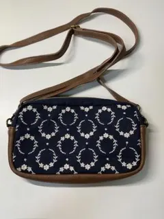 Samansa Mos2 花柄刺繍サコッシュ