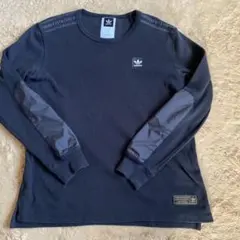 adidas ロングTシャツ