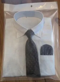 【160cm】男の子 フォーマルシャツ 3点セットネクタイ・チーフ付