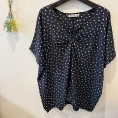 美品 beardsley シャツ とろみブラウス ネイビー ドット柄 B刺繍