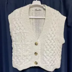 ZARA ホワイト ニットベスト Sサイズ