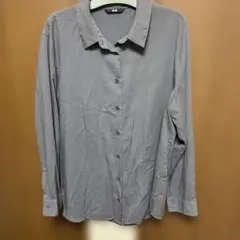 UNIQLO グレー 長袖シャツのサムネイル