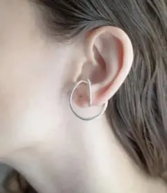 トムウッド tomwood MINI EAR ROOP ミニイヤーループ ピアス - メルカリ