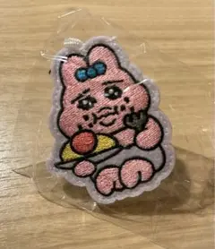 【値下げ】2個セット　おぱんちゅうさぎ ワッペンバッジ