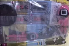 【新品 】SALE イカゲーム ワールドコレクタブルフィギュア　1体