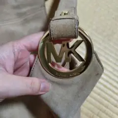 MICHAELKORSベージュ スエード ショルダーバッグ
