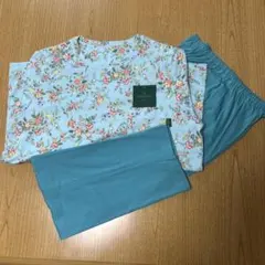 新品未使用／美品　　MINTON ネイビー 花柄 パジャマセット 2026年最新】ミントンパジャマの人気アイテム - メルカリ