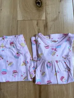 ミキハウス　うさこカップケーキ柄 パジャマセット