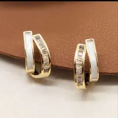 ゴールド 高見え　ノンホールピアス　耳痛くない　ビジネス　フォーマル シンプル