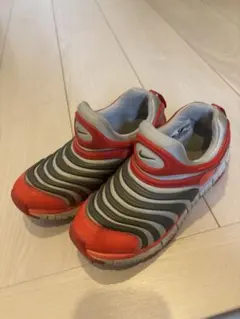 Nike キッズスニーカー レッド/グレー　22cm