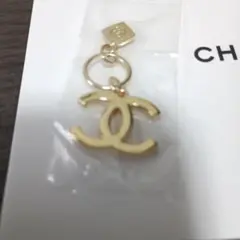CHANEL ホリデーココチャームシール＆カード付きキーホルダー