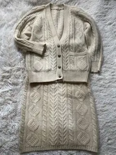 とっても素敵♡ケーブル編み セットアップ