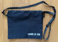 COMME CA ISM ロゴ入サコッシュ