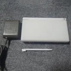 美品　Nintendo DS Lite ホワイト 本体