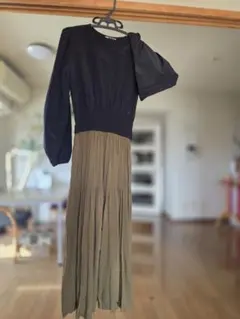 お値下げしました‼️ZARA ロングワンピース 黒・カーキ