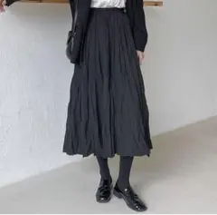 ロングスカート　シワ加工　フレア　ブラック　フリーサイズ　ウエストゴム