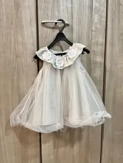 バースデイ　フラワー刺繍のチュールドレス　ピンクベージュ